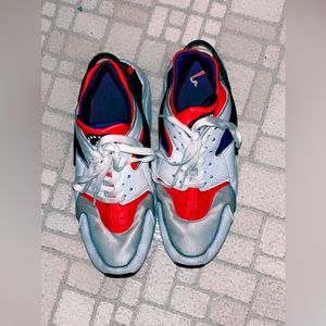 Orange, blue, and white Air Huarache’s (pair)^^^ 9.5 Women’s sneakers